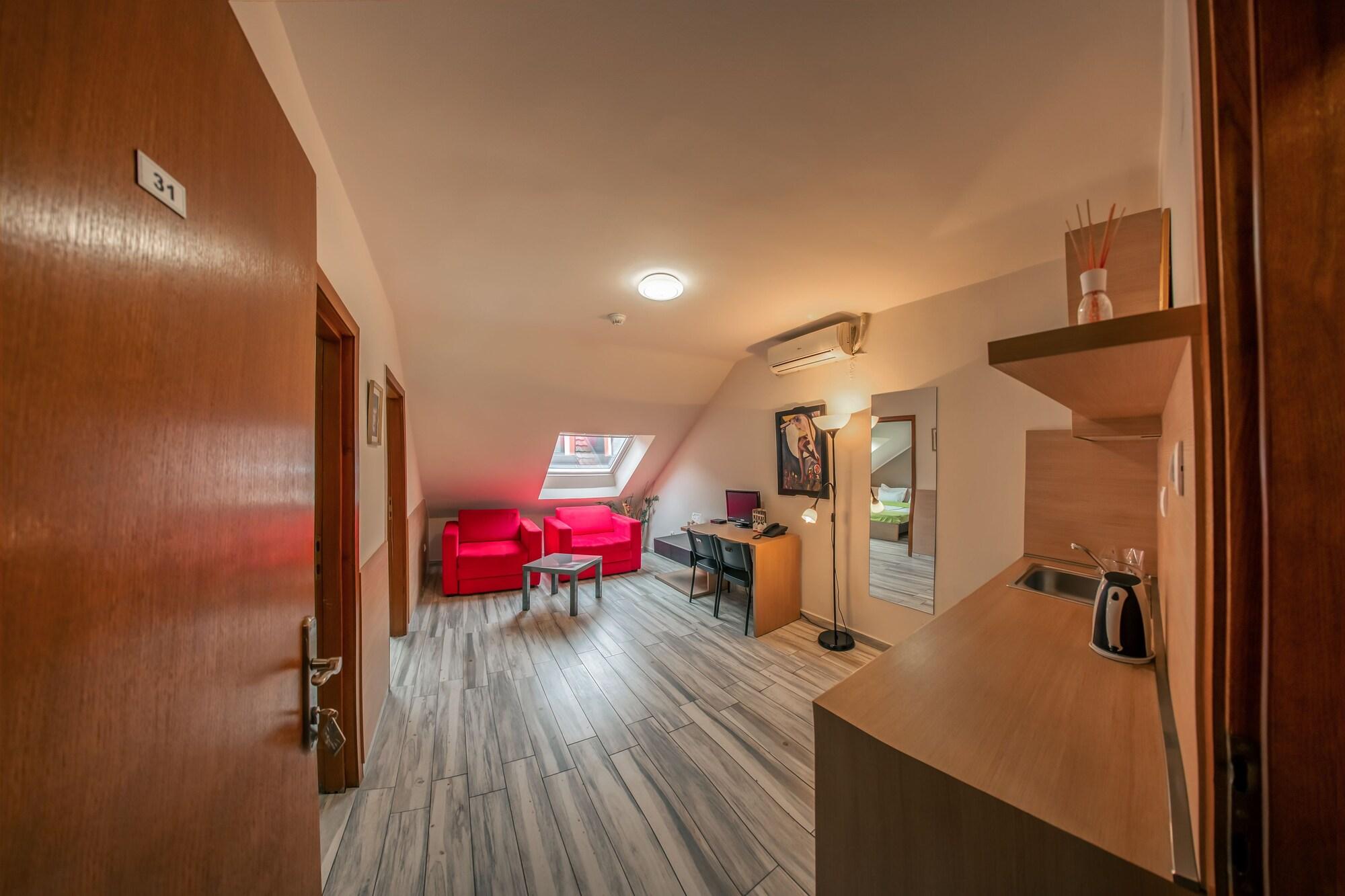 Veliki Garni Hotel Новий Сад Екстер'єр фото